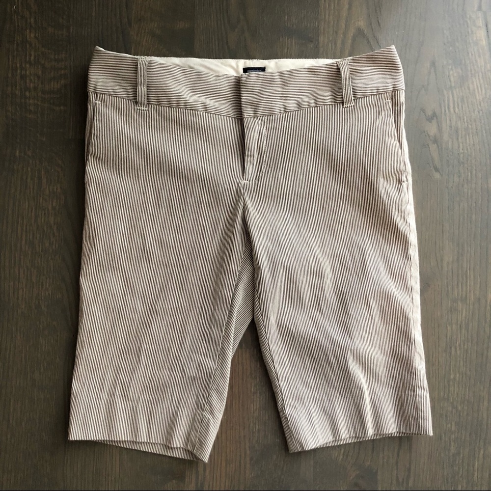 GAP Seersucker Bermuda Short w/ Stretch